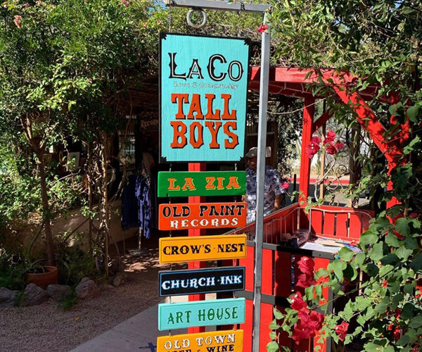 signs of downtown tucson businesses