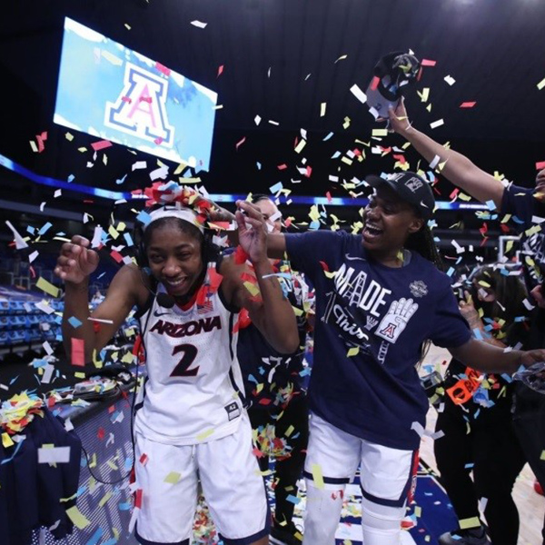 university of arizona basketball game crowd